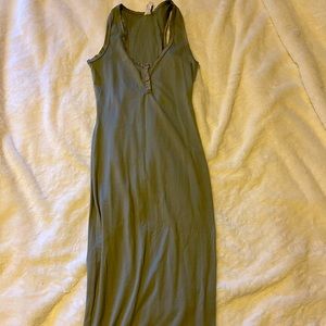 Below knee tight fitted dress from Windsor
